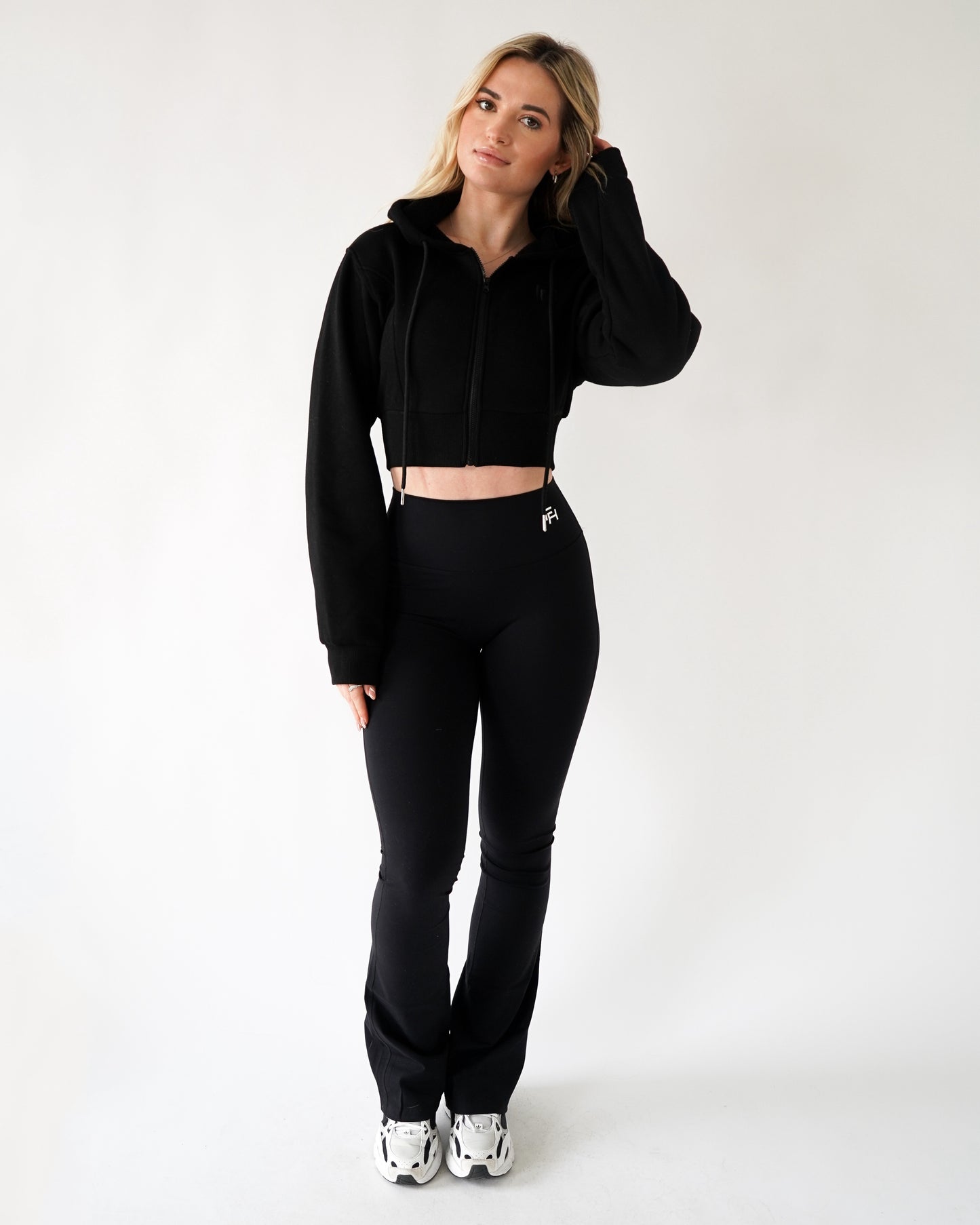 LOUNGE CROPPED ZIP-UP HOODIE - Black