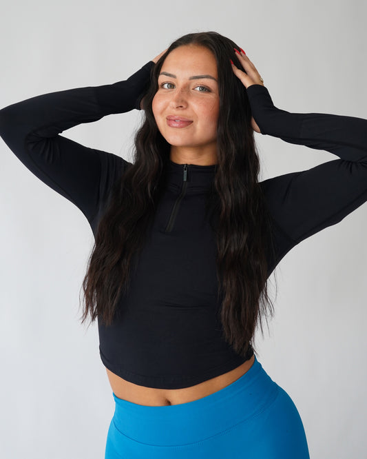 Ascend Cropped Quarter Zip - Black