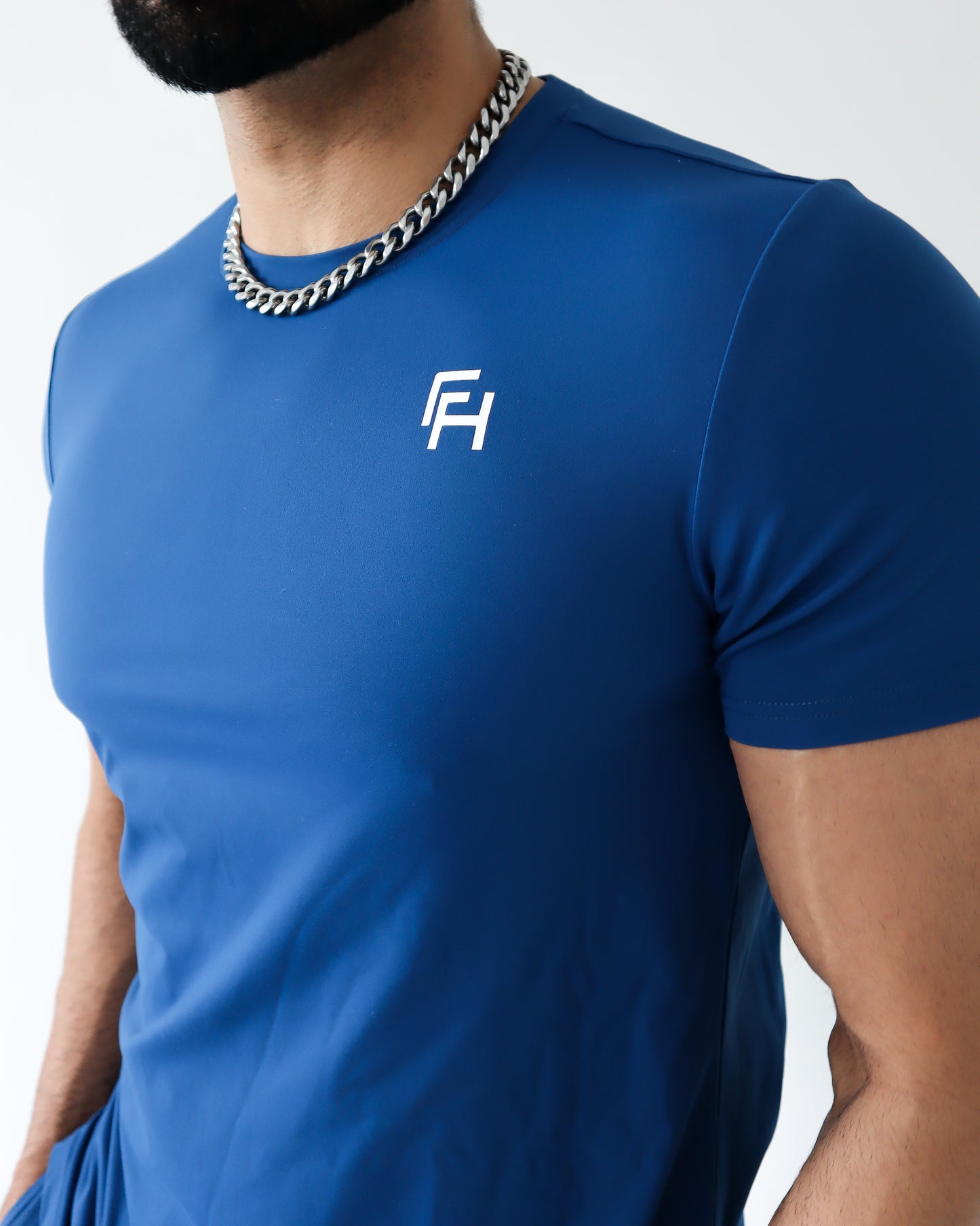 ELEVATE T-SHIRT - Azure