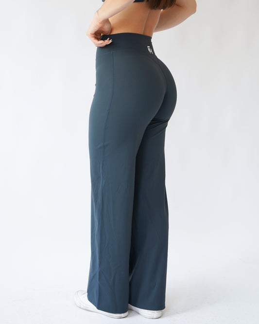 Hatha Straight Leg Pants - Navy