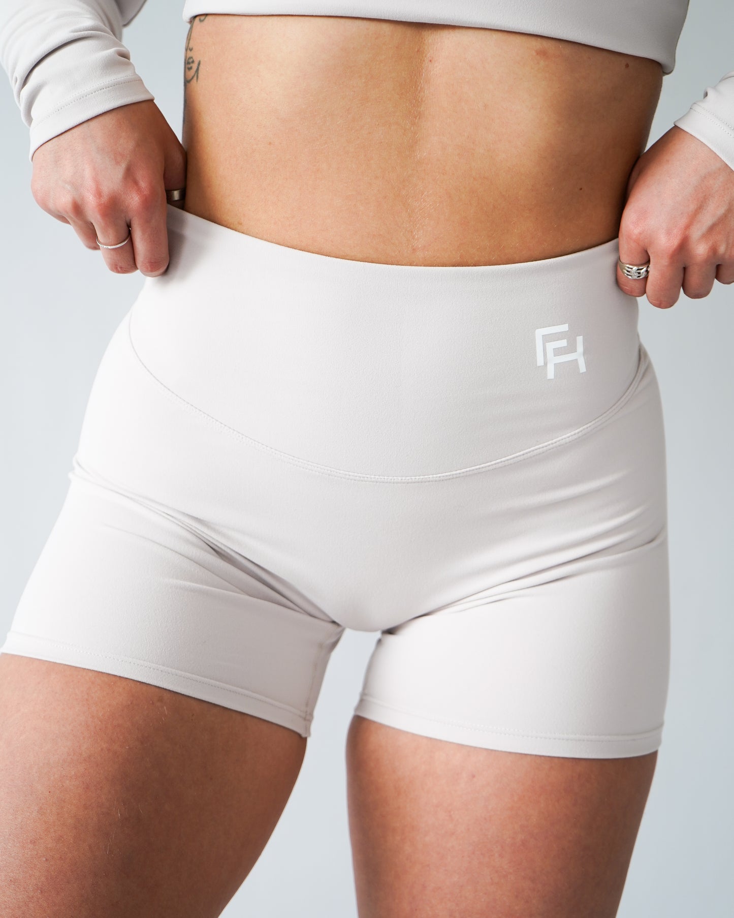UltraSoft Mid Rise Shorts 4.5" - Buttercream