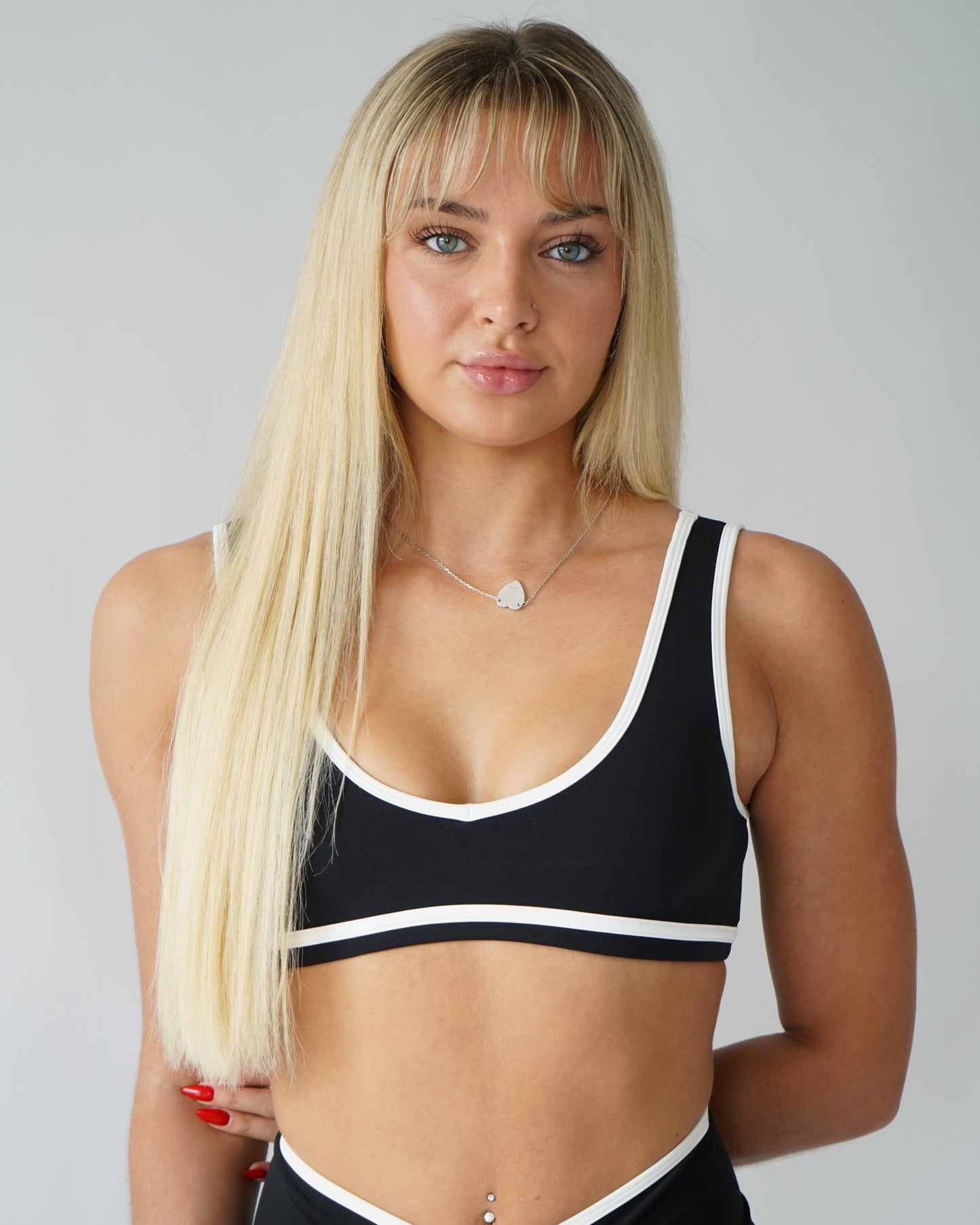Contrast Sports Bra - Black