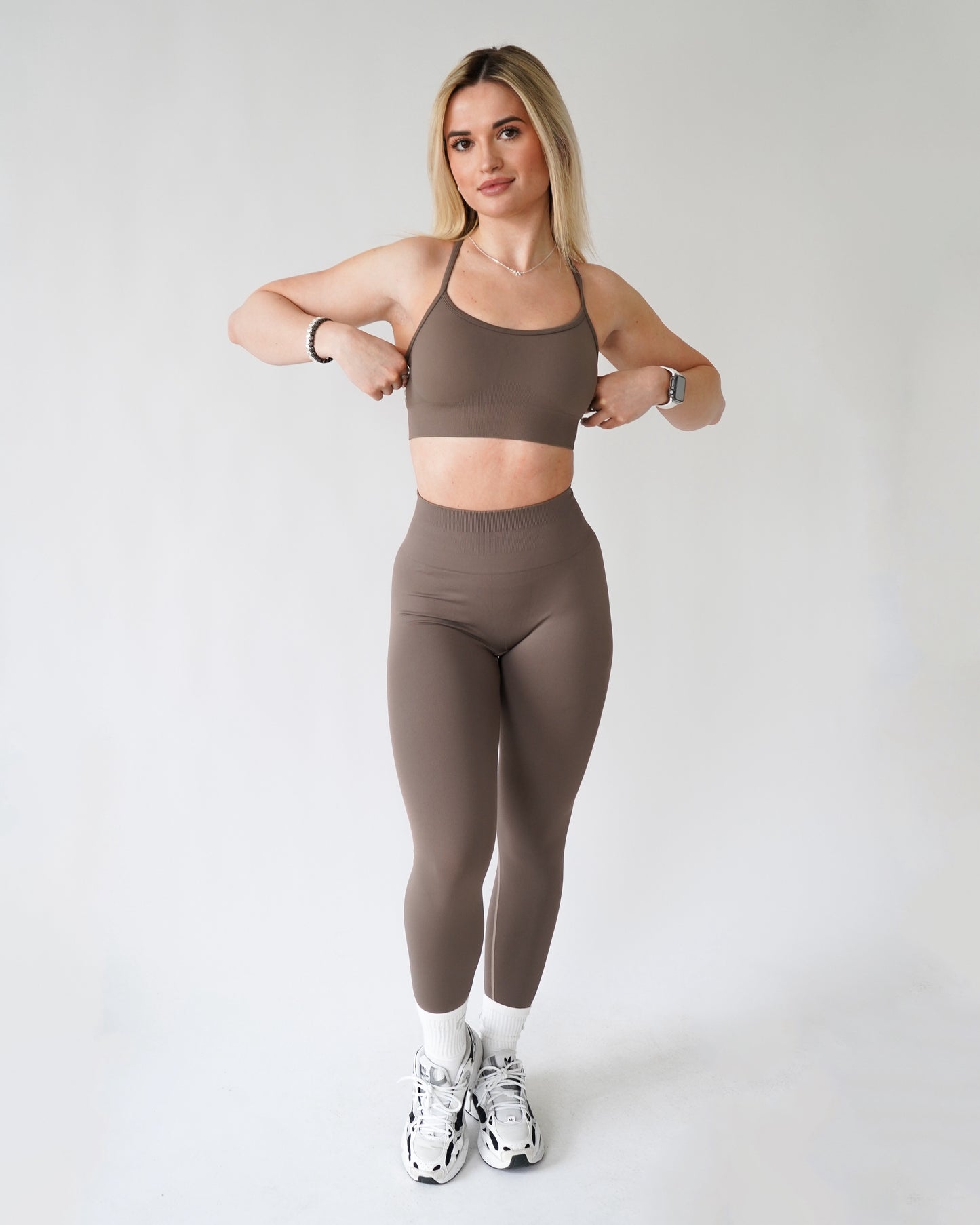 ENHANCE ADJUSTABLE SPORTS BRA - Cappuccino