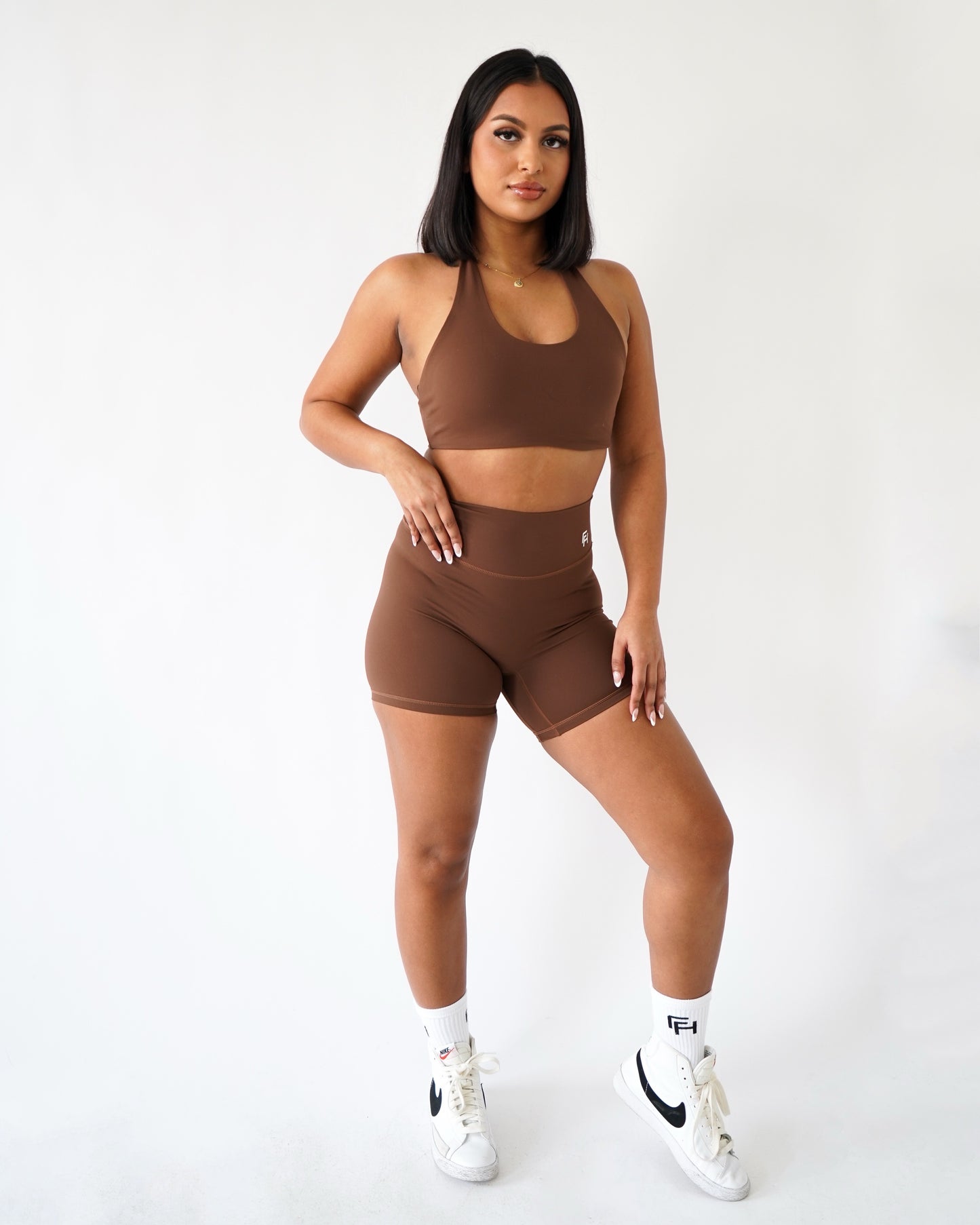 PERFORMANCE HALTER TOP - Clay