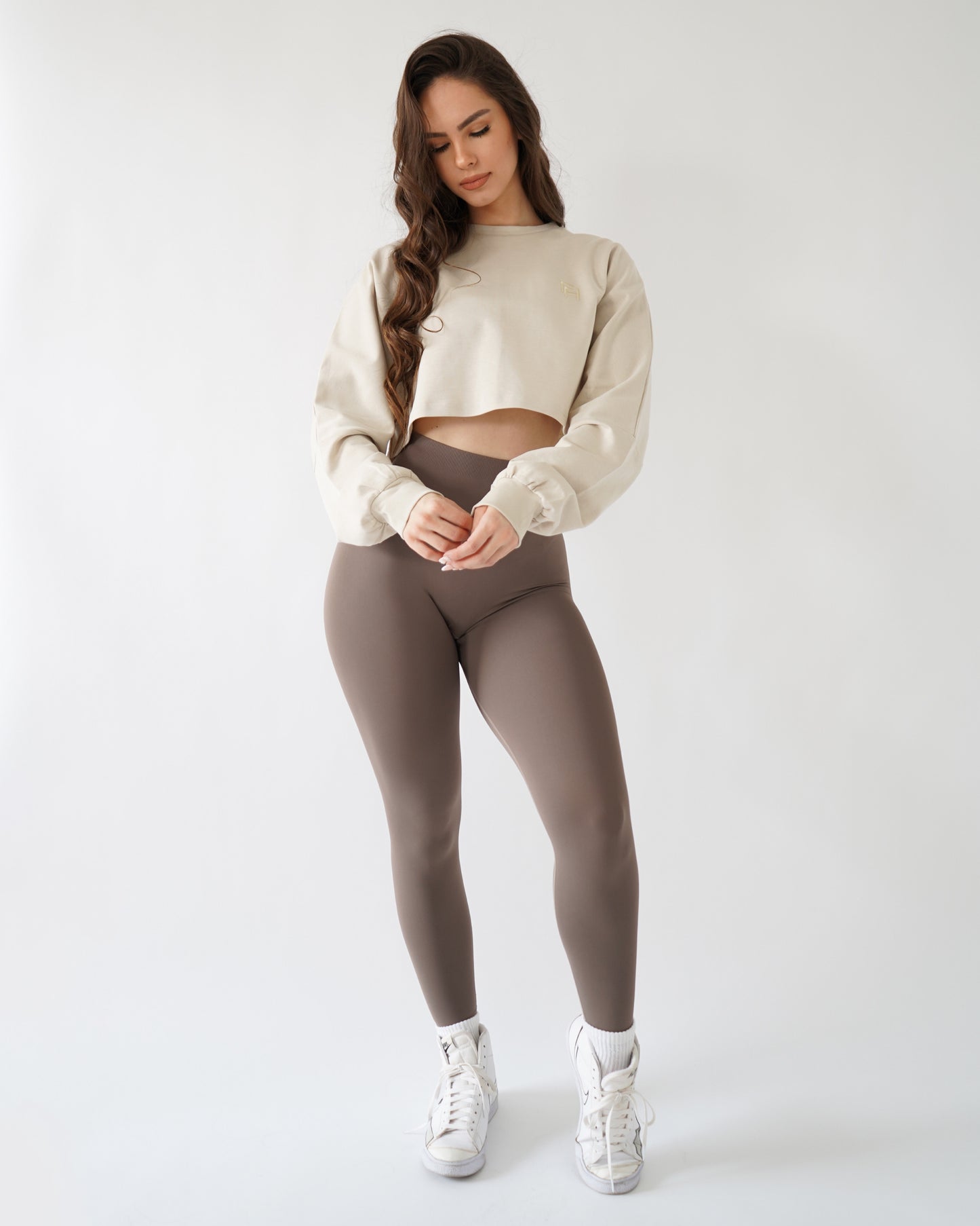 RELAXED CROP LONG SLEEVE - Oat