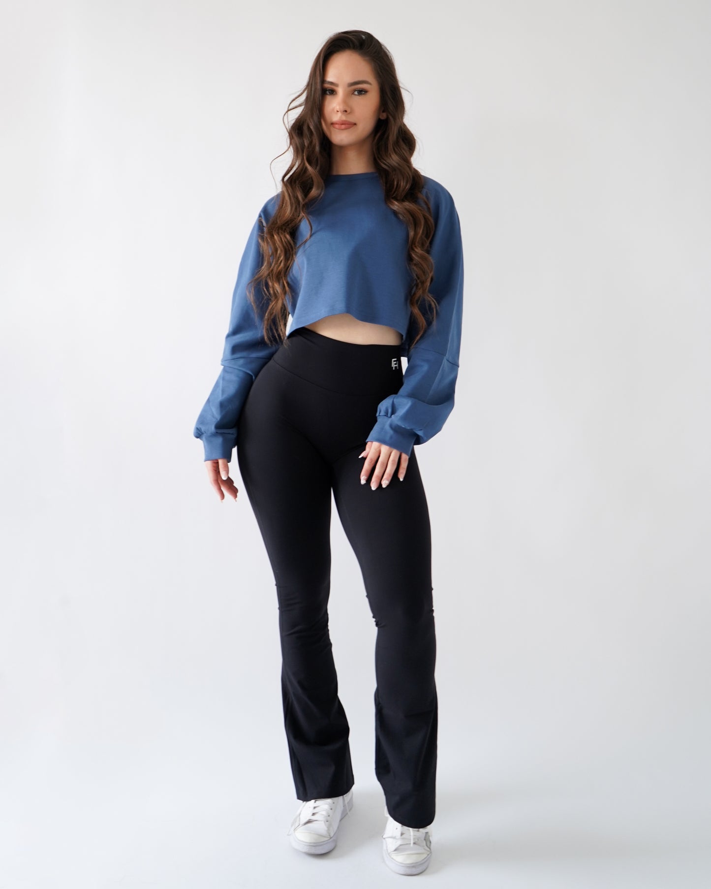 RELAXED CROP LONG SLEEVE - Denim