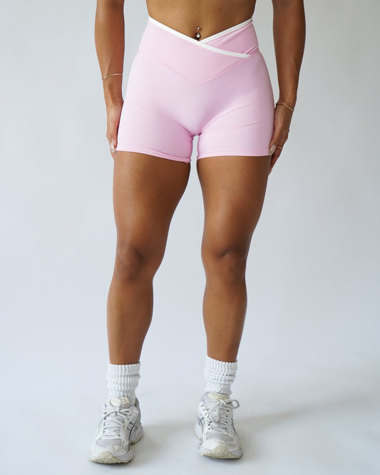 Contrast V-Waist Shorts 4" - Sugar