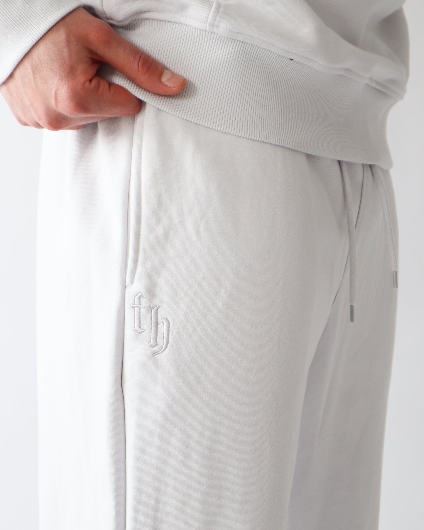 Essential Straight Leg Sweatpants - Gray