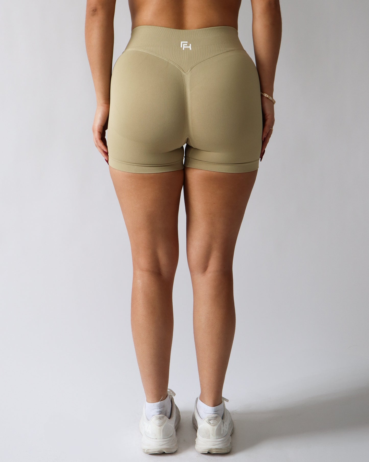 Ascend Shorts 4.5" - Sand