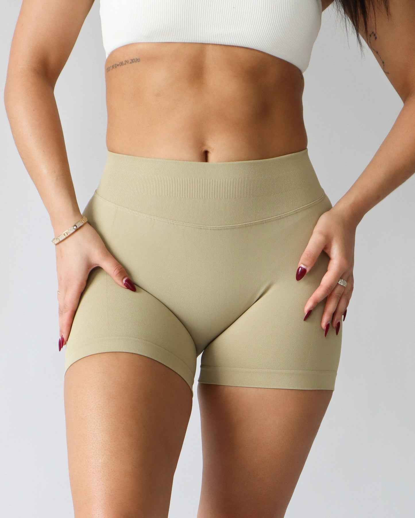 Ascend Shorts 4.5" - Sand