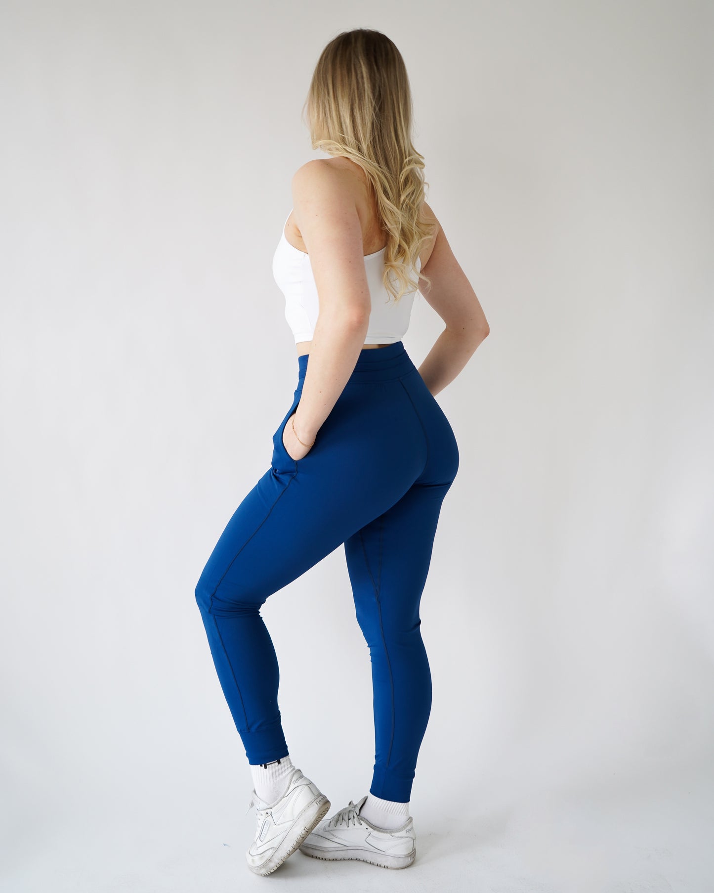 ELEVATE JOGGERS - Azure