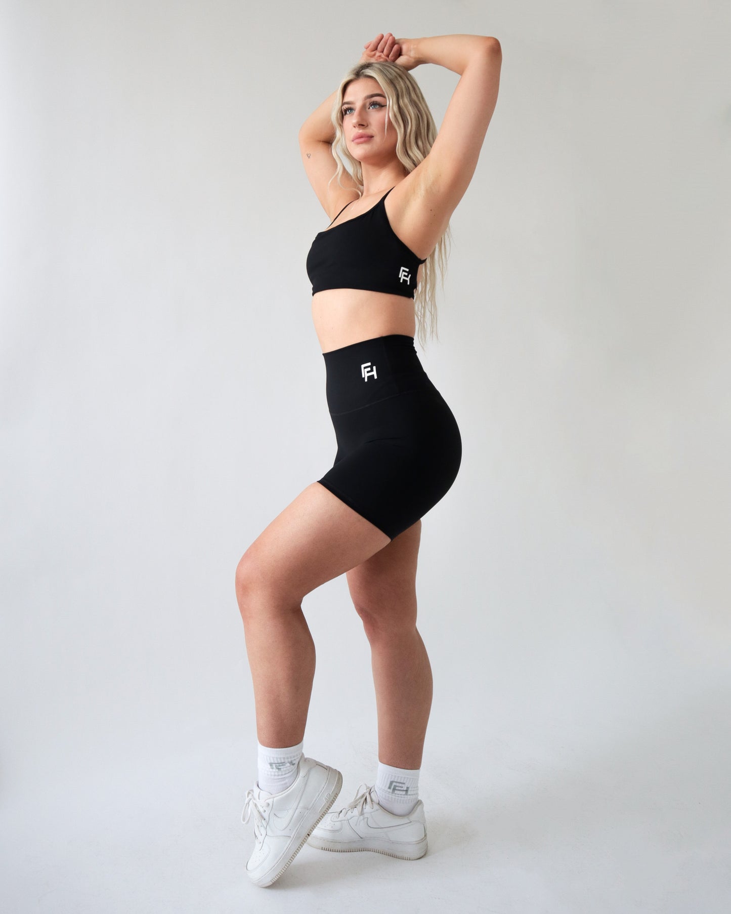 PERFORMANCE BIKER SHORTS 6” - Black