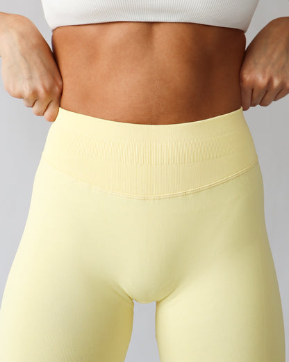 Ascend Leggings 27" - Butter Yellow