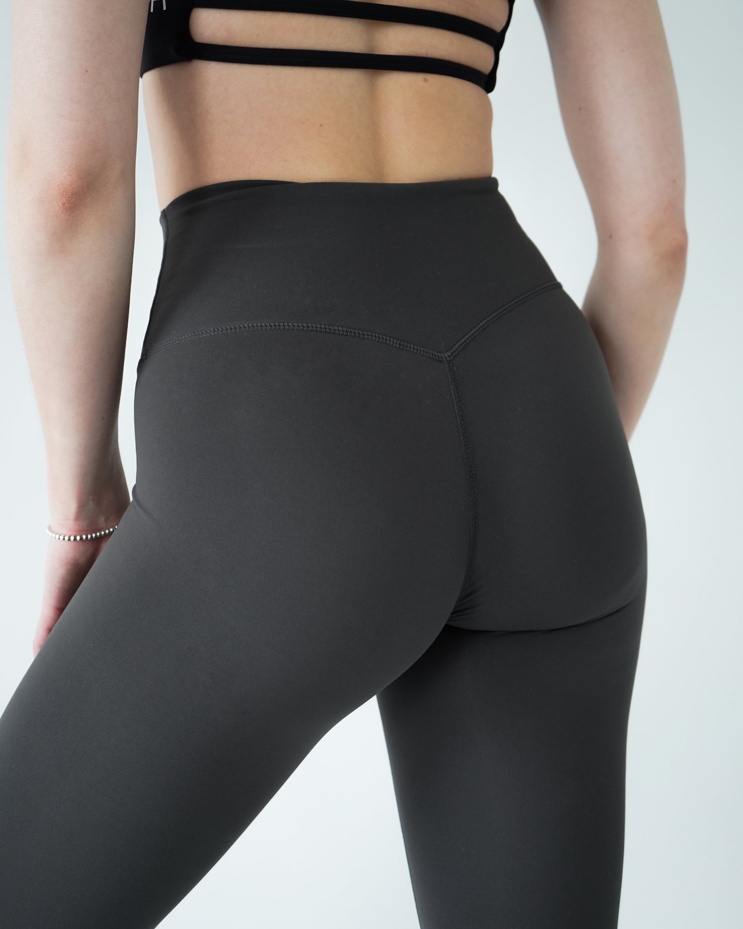 Performance Leggings 28’ - Iron