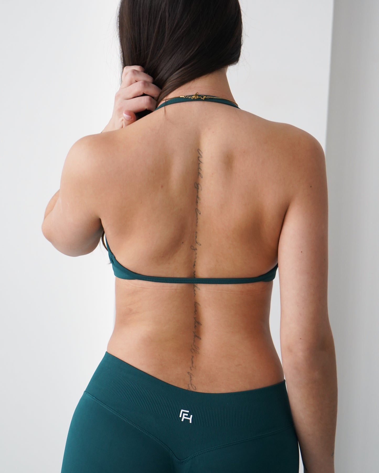 Ascend Halter Sports Bra - Emerald