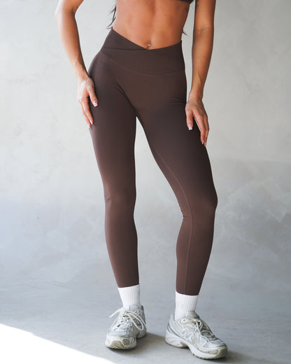 MotionSculpt V-Waist Leggings - Espresso