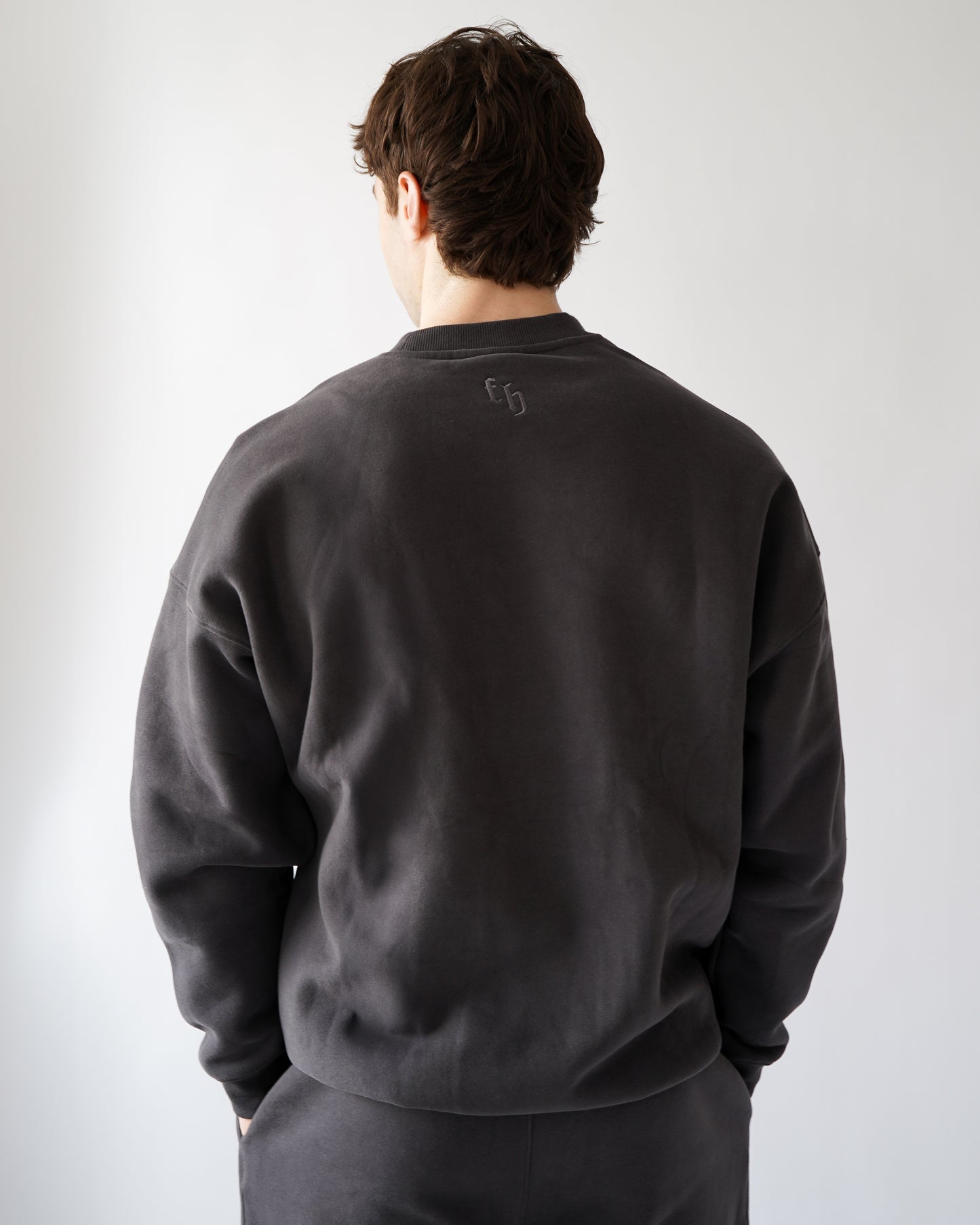 Legacy Crewneck - Graphite