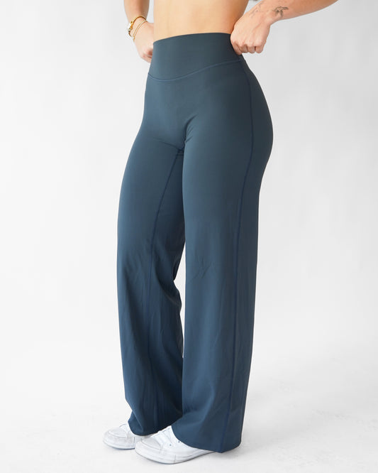 Hatha Straight Leg Pants - Navy