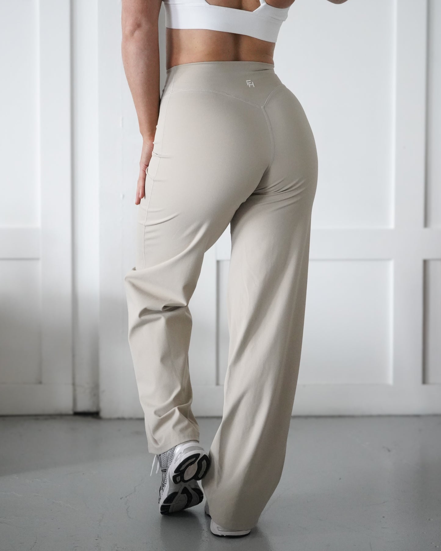 Hatha Straight Leg Pants - Sand