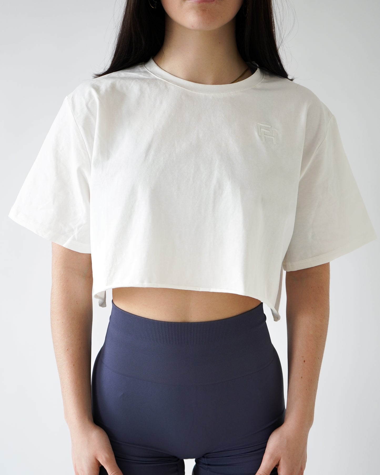 VITAL CROP TEE - White