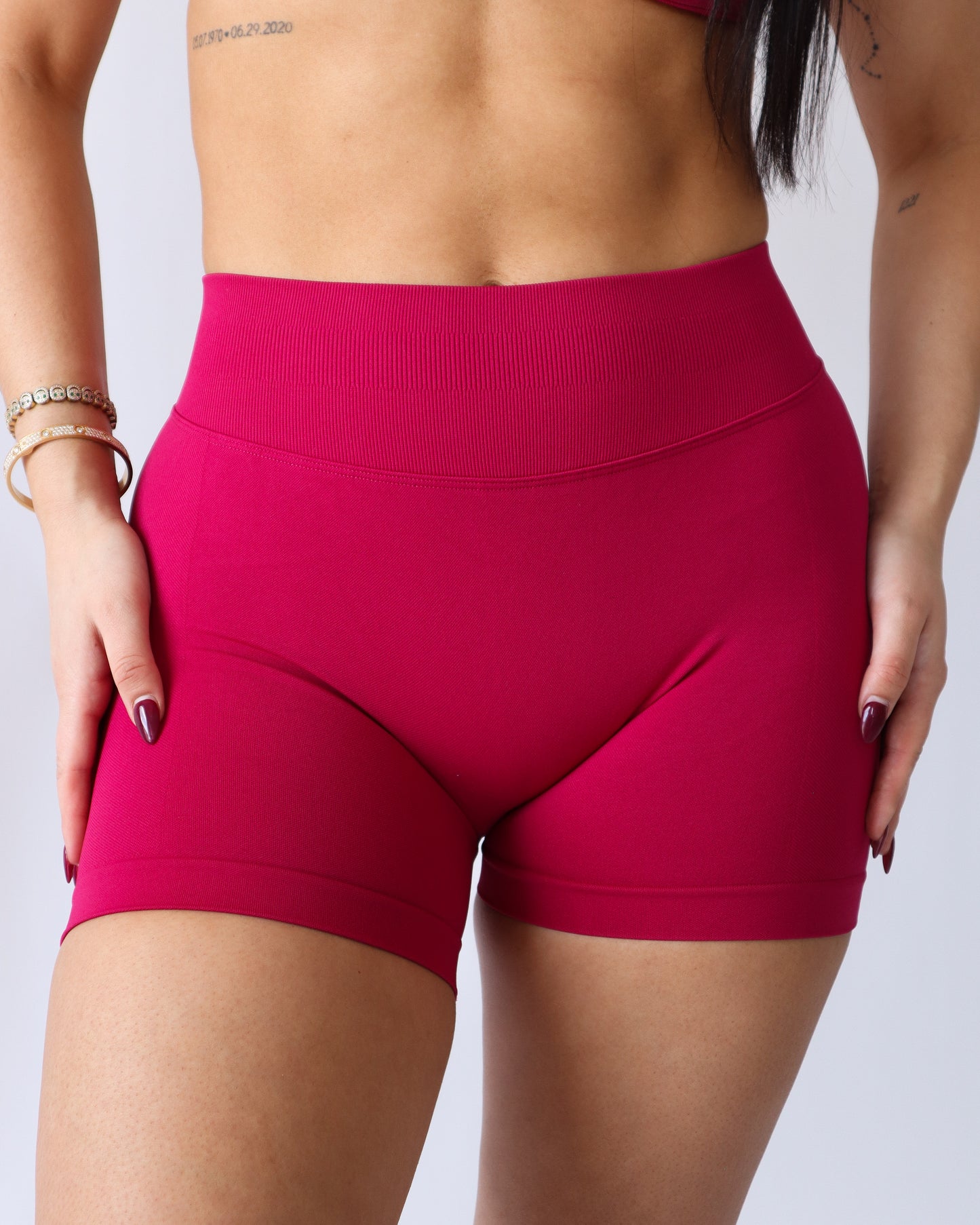 Ascend Shorts 4.5" - Pomegranate