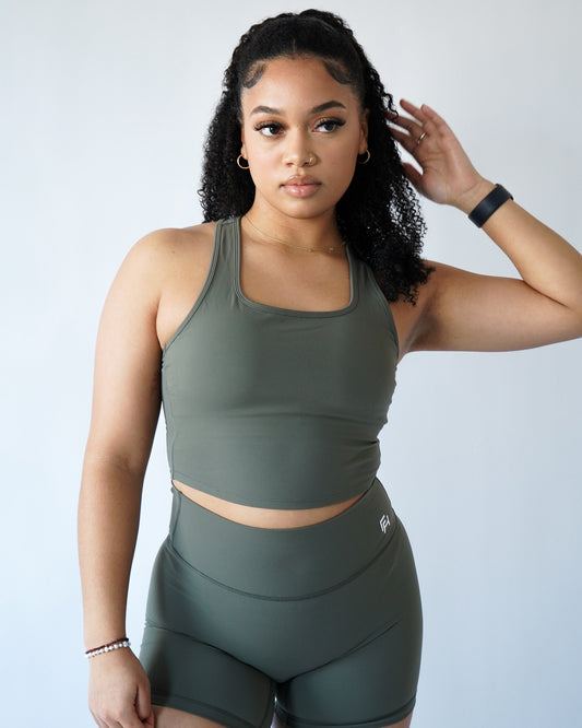 PERFORMANCE RACERBACK TOP - Olive