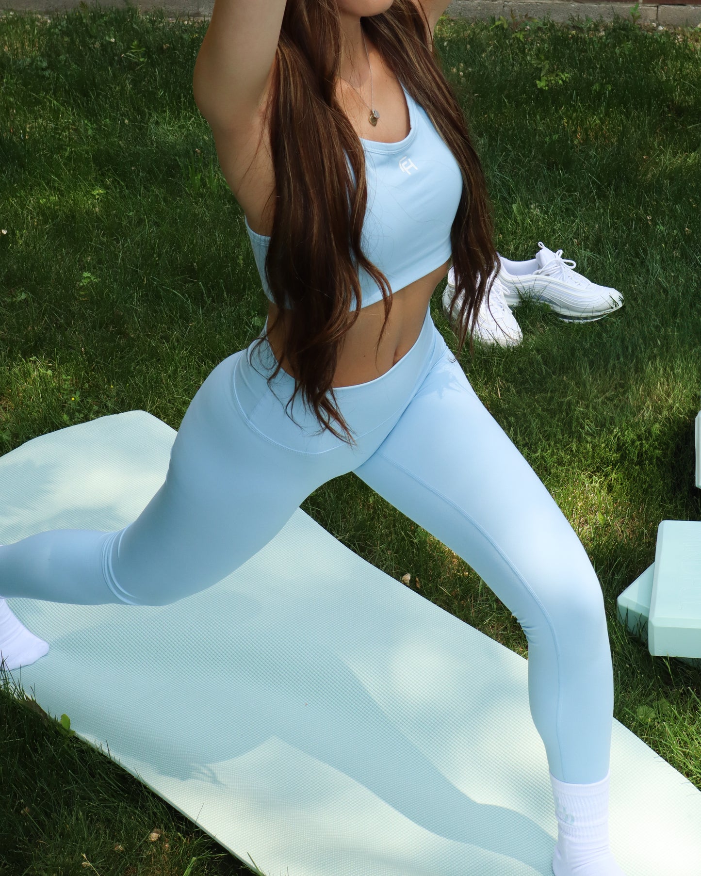 Flow Mid Rise Leggings - Cloud