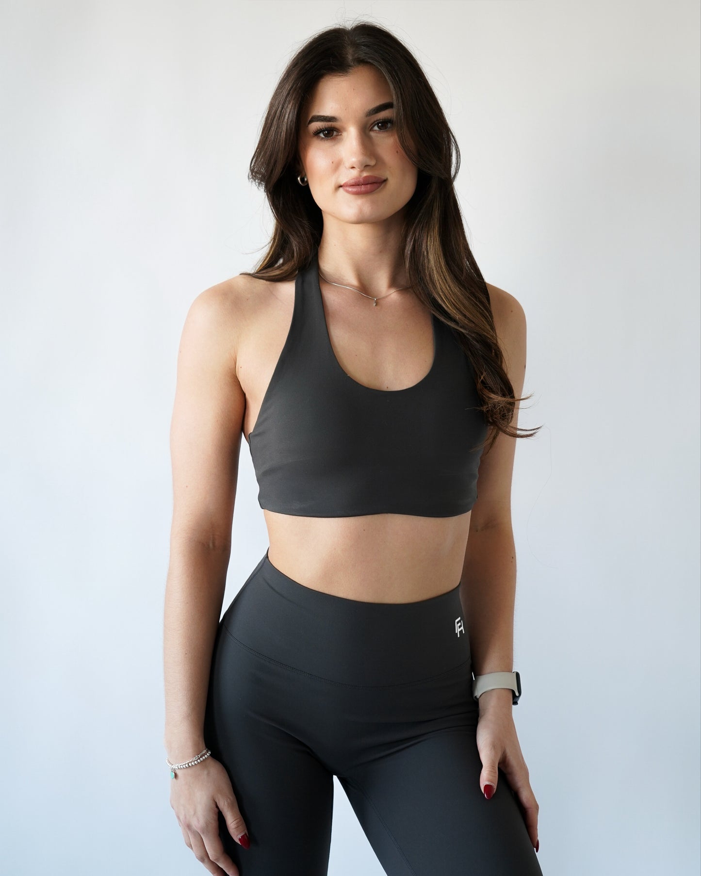 PERFORMANCE HALTER TOP - Iron