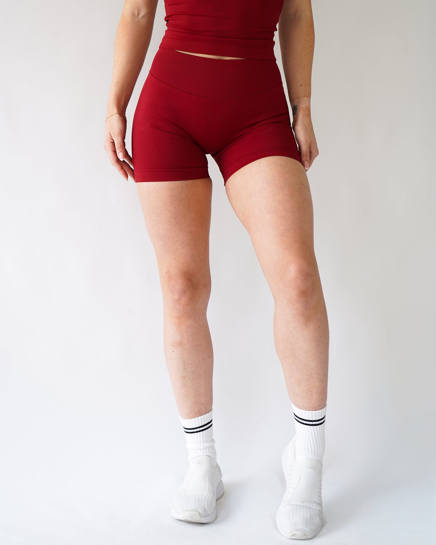 Ascend Shorts 4.5" - Ruby