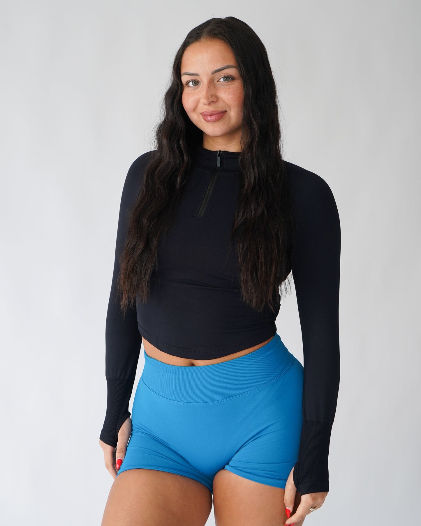Ascend Cropped Quarter Zip - Black