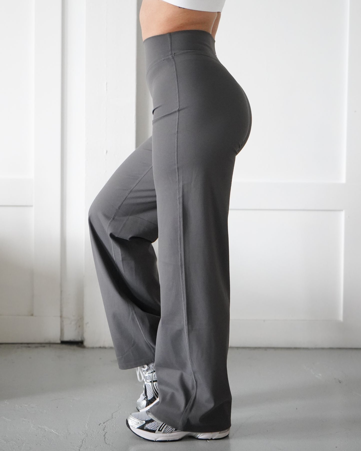 Hatha Straight Leg Pants - Graphite