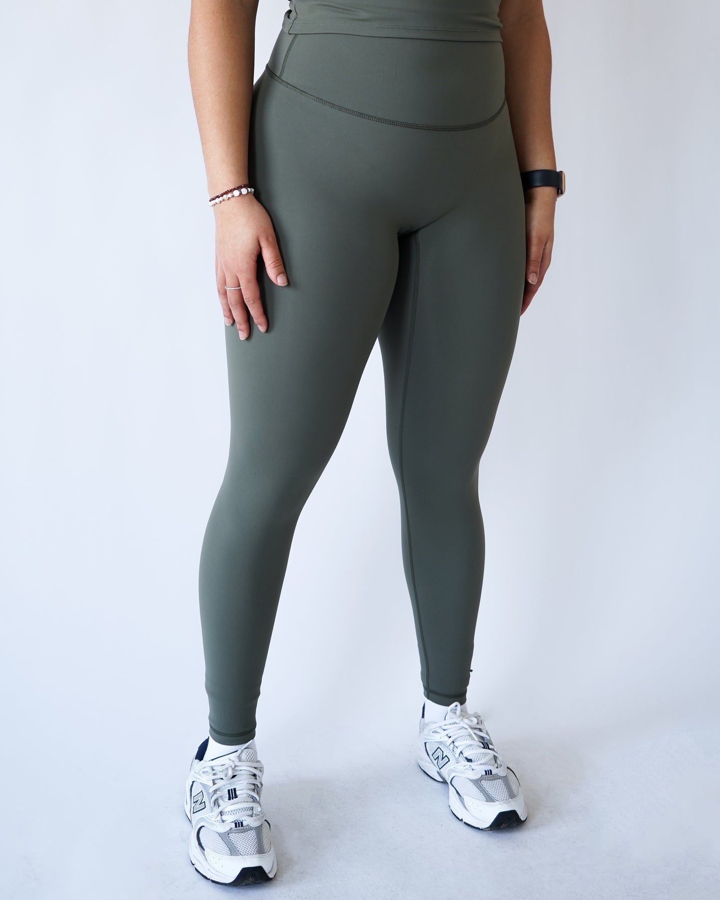 Performance Leggings - Olive