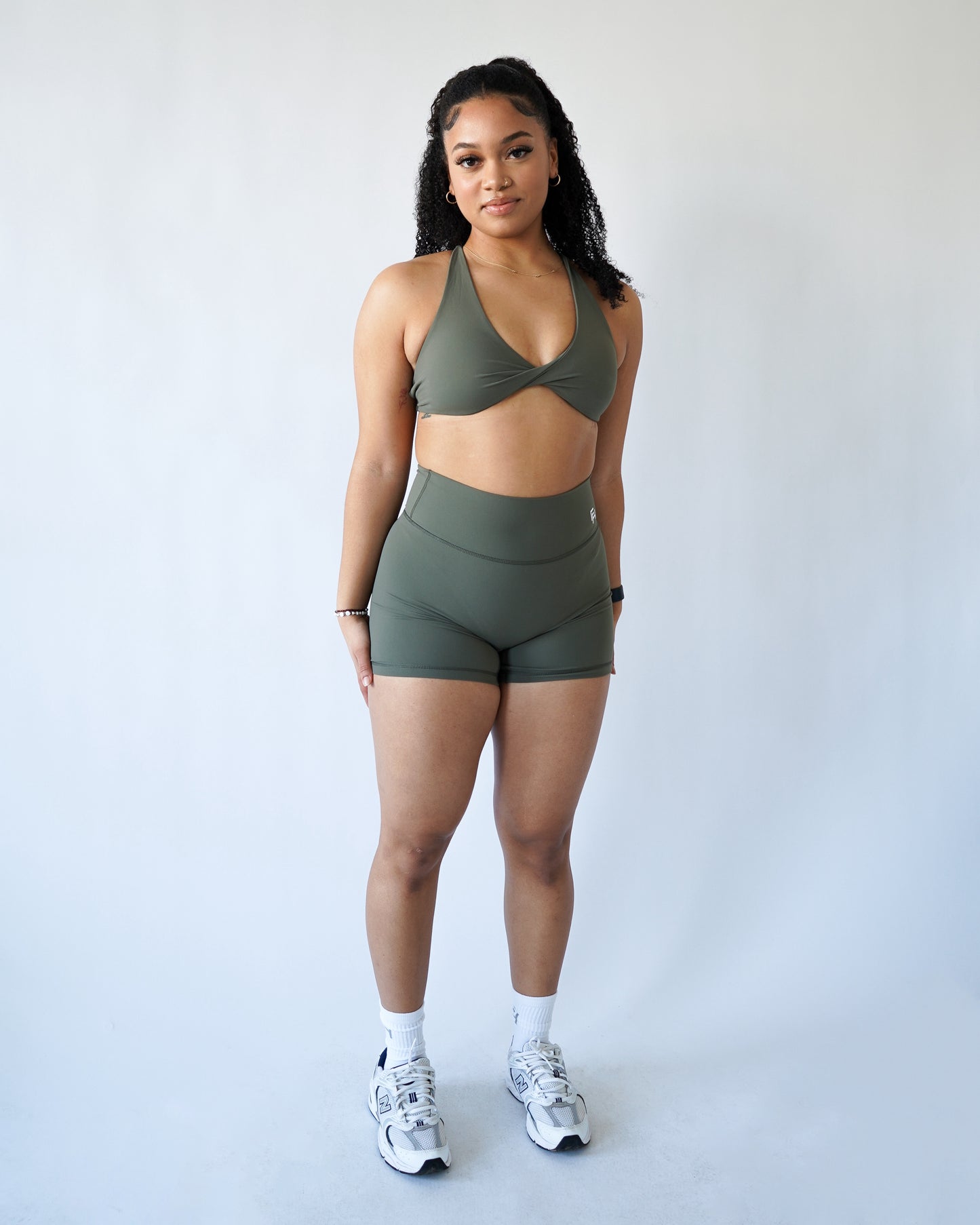 Performance Sports Bra - Olive
