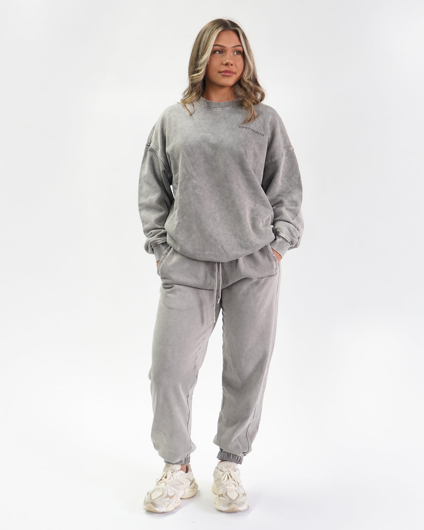 Acid Wash Crew Neck - Ash