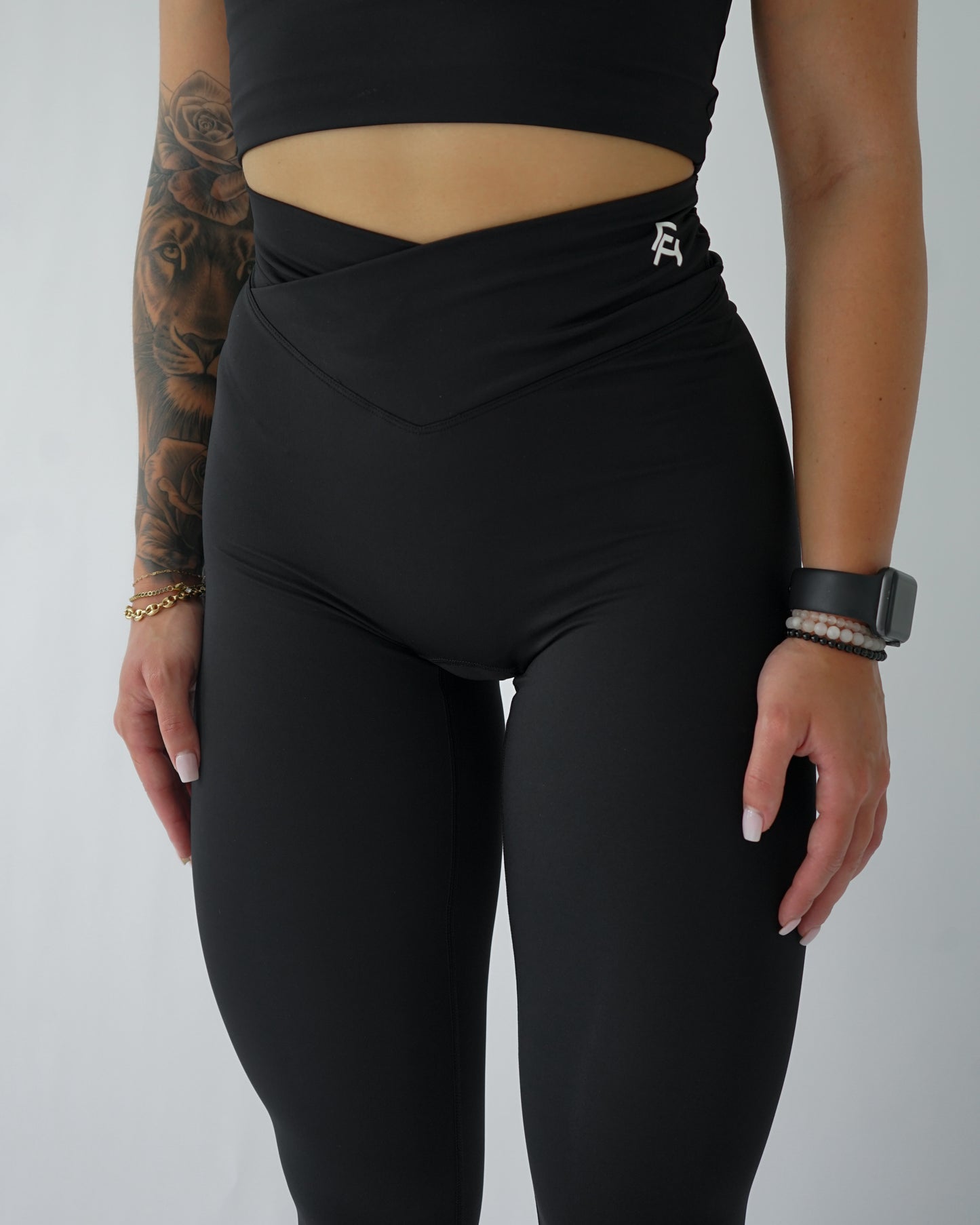 Impact V-Waist Leggings - Black