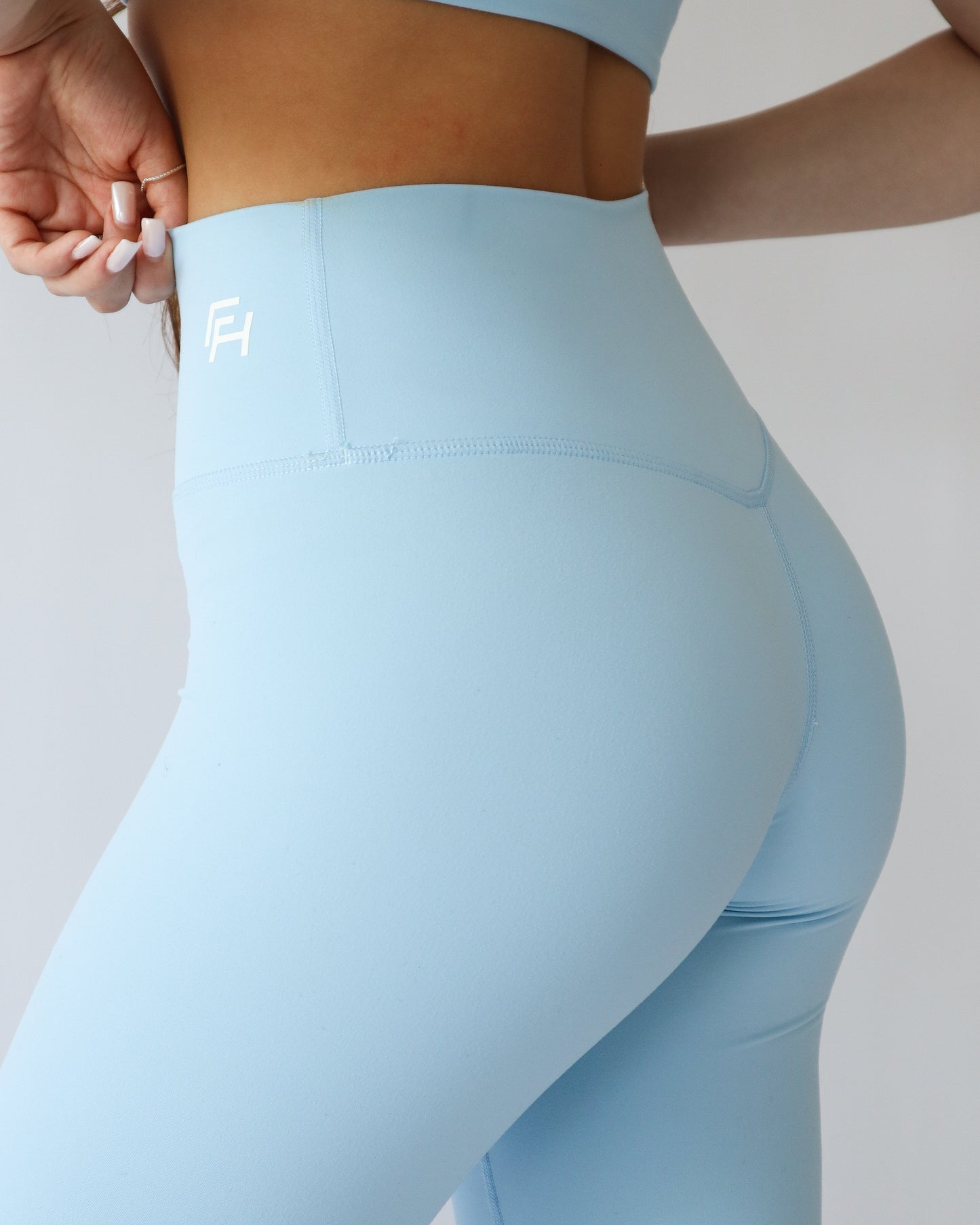 Flow Mid Rise Leggings - Cloud