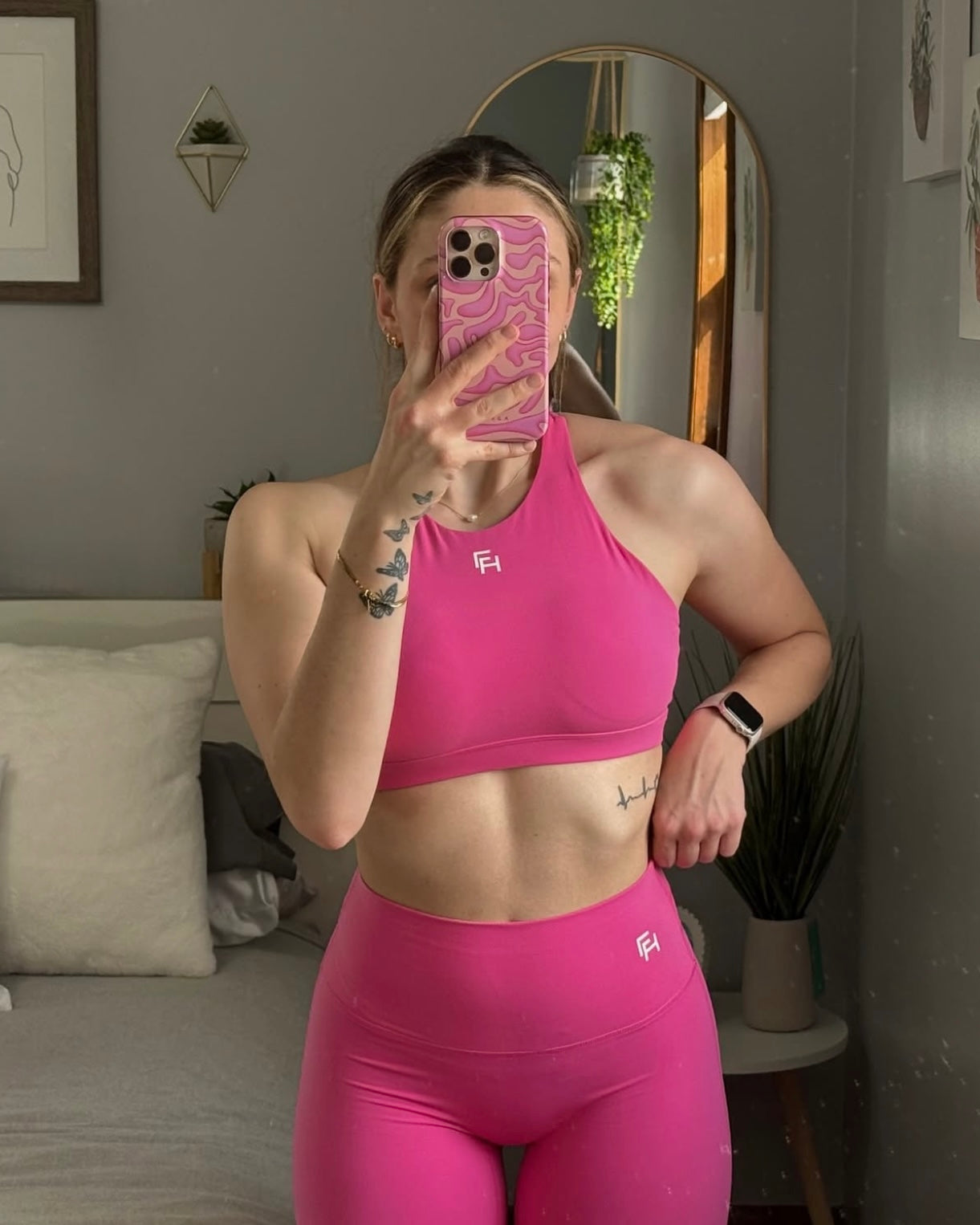 Everyday High-Neck Sports Bra - Bubblegum