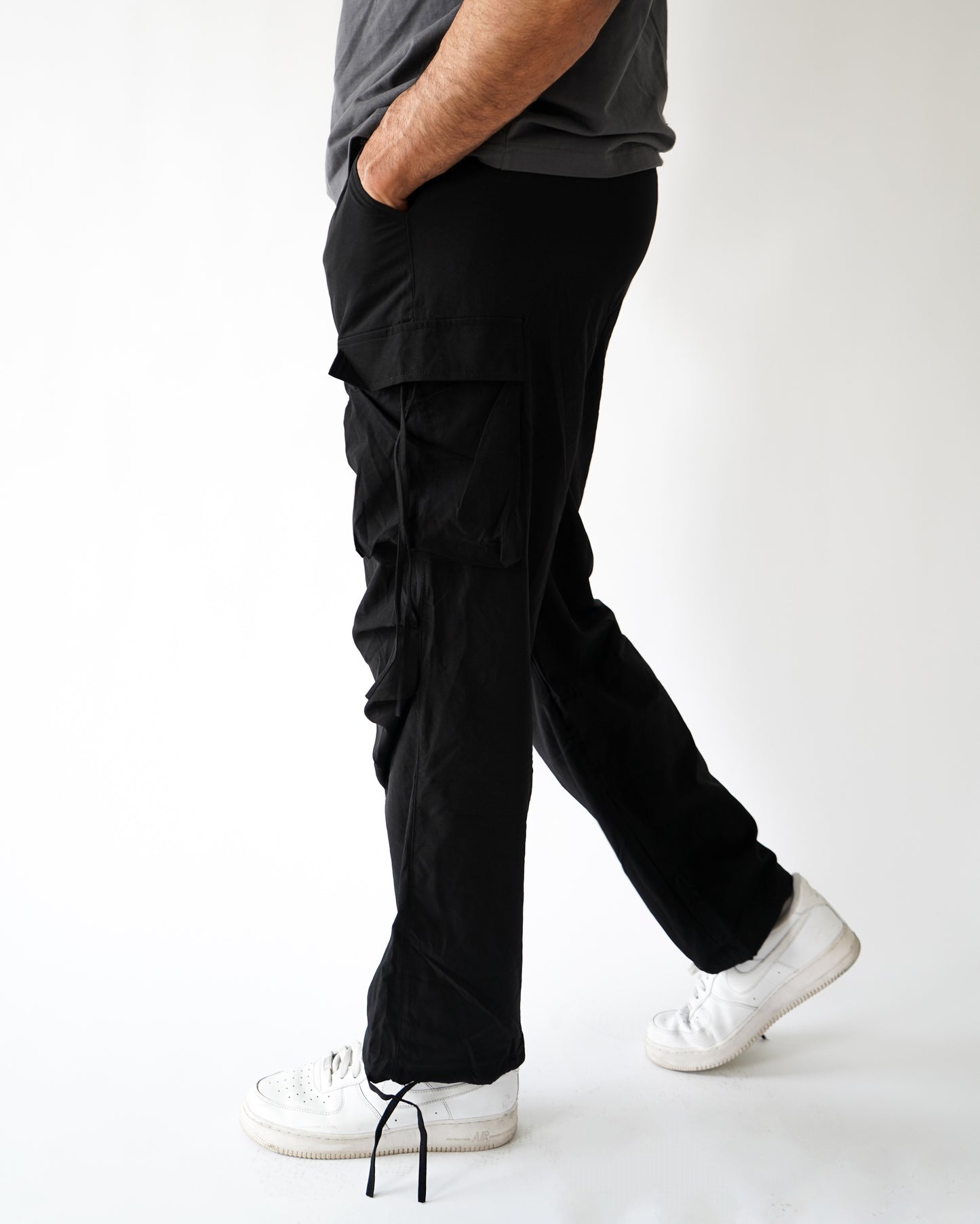 Parachute Cargo Joggers - Black