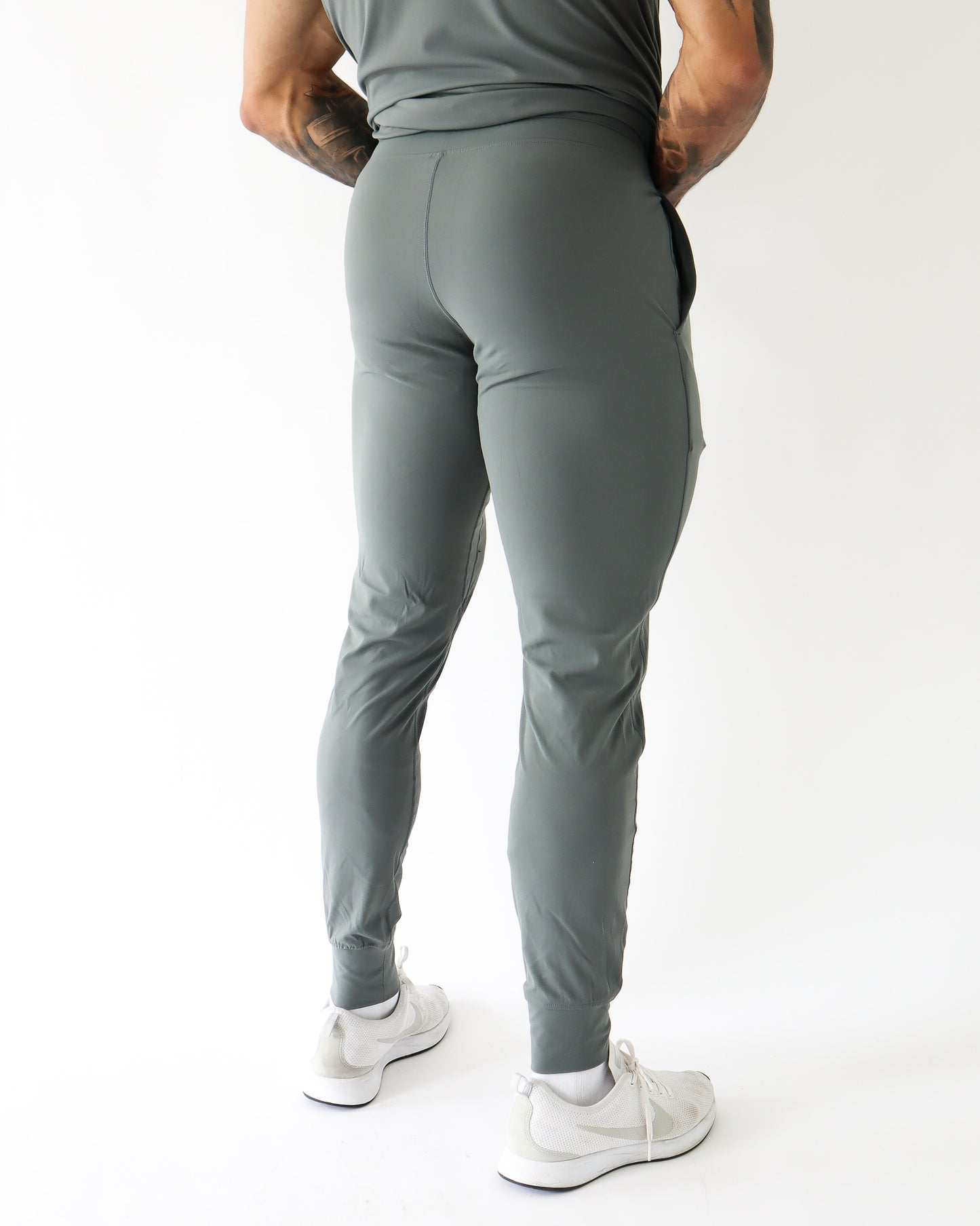 Elevate Joggers - Shadow