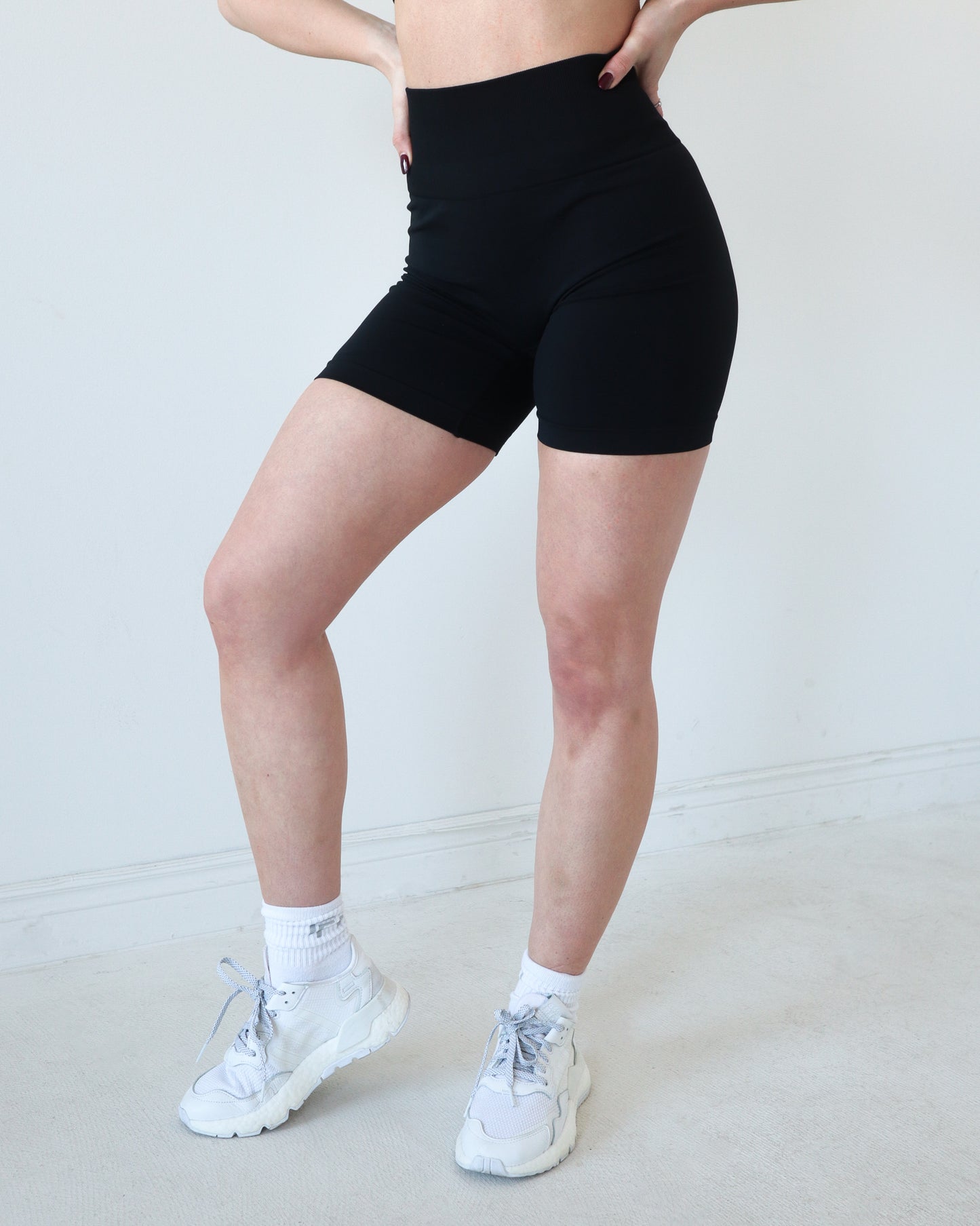 Enhance Biker Shorts 5” - Licorice
