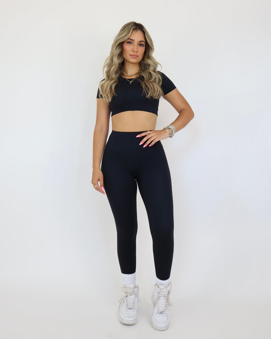 PERFORMANCE LEGGINGS - Black