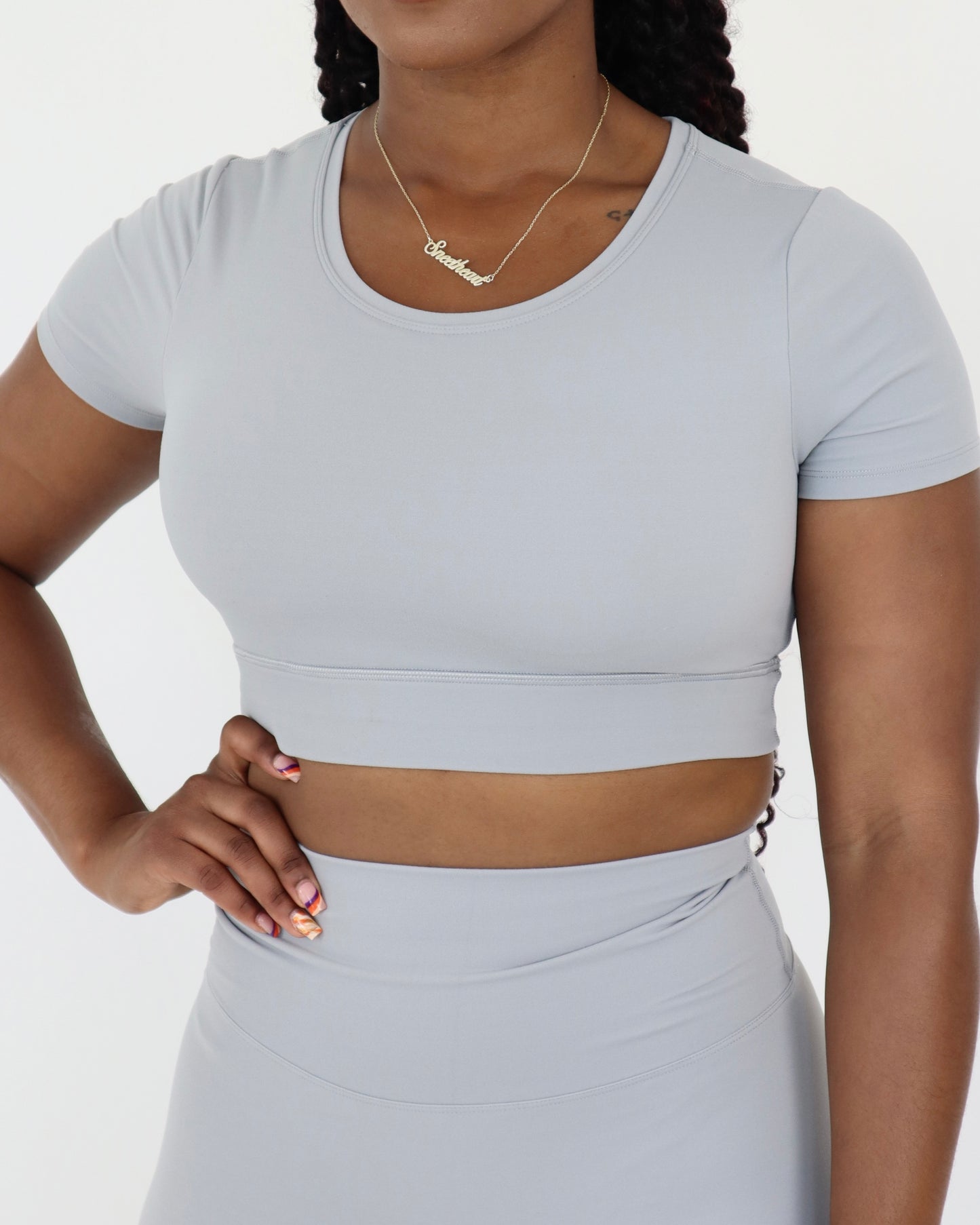 PERFORMANCE CROPPED TEE - SPACE