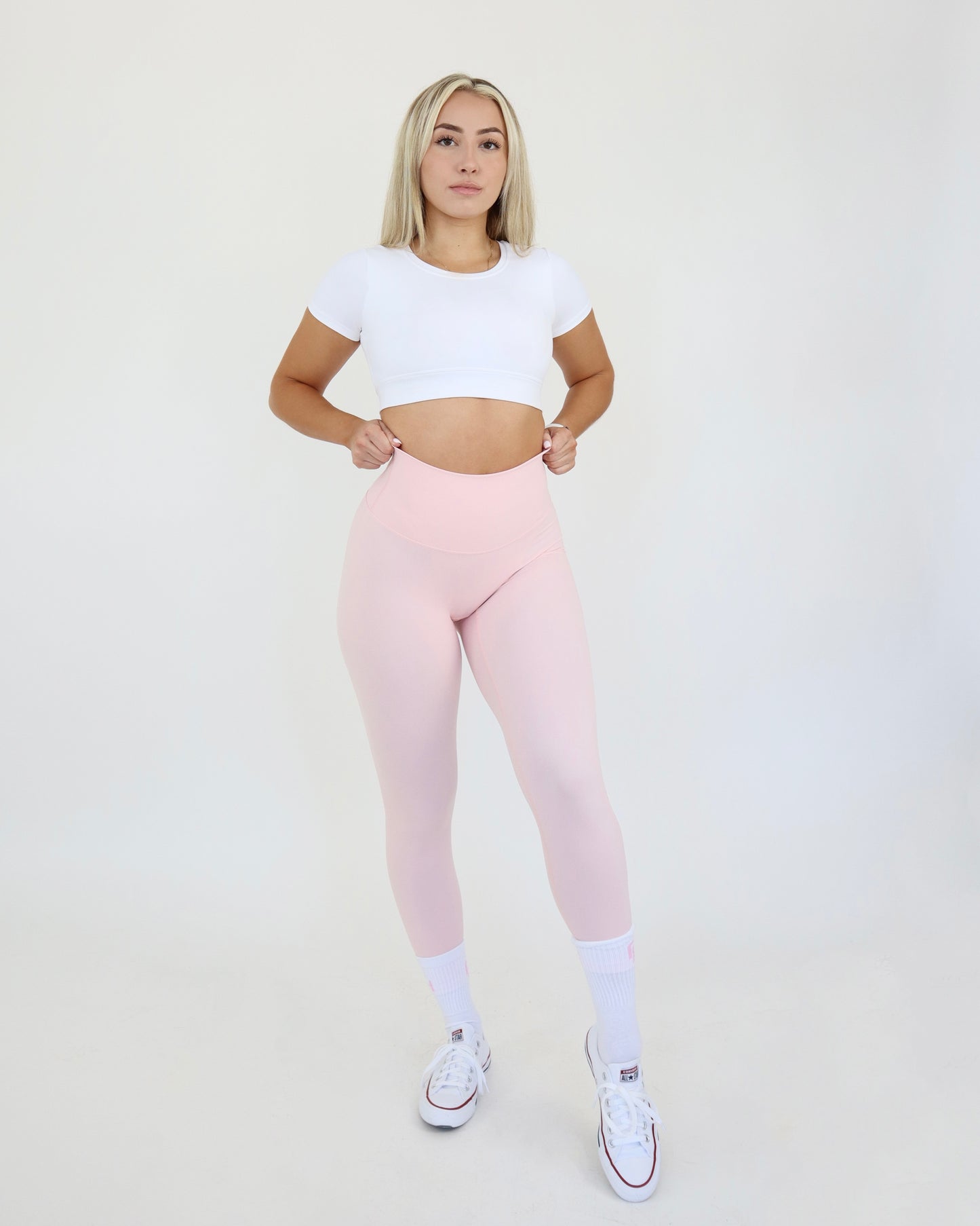 PERFORMANCE CROPPED TEE - WHITE