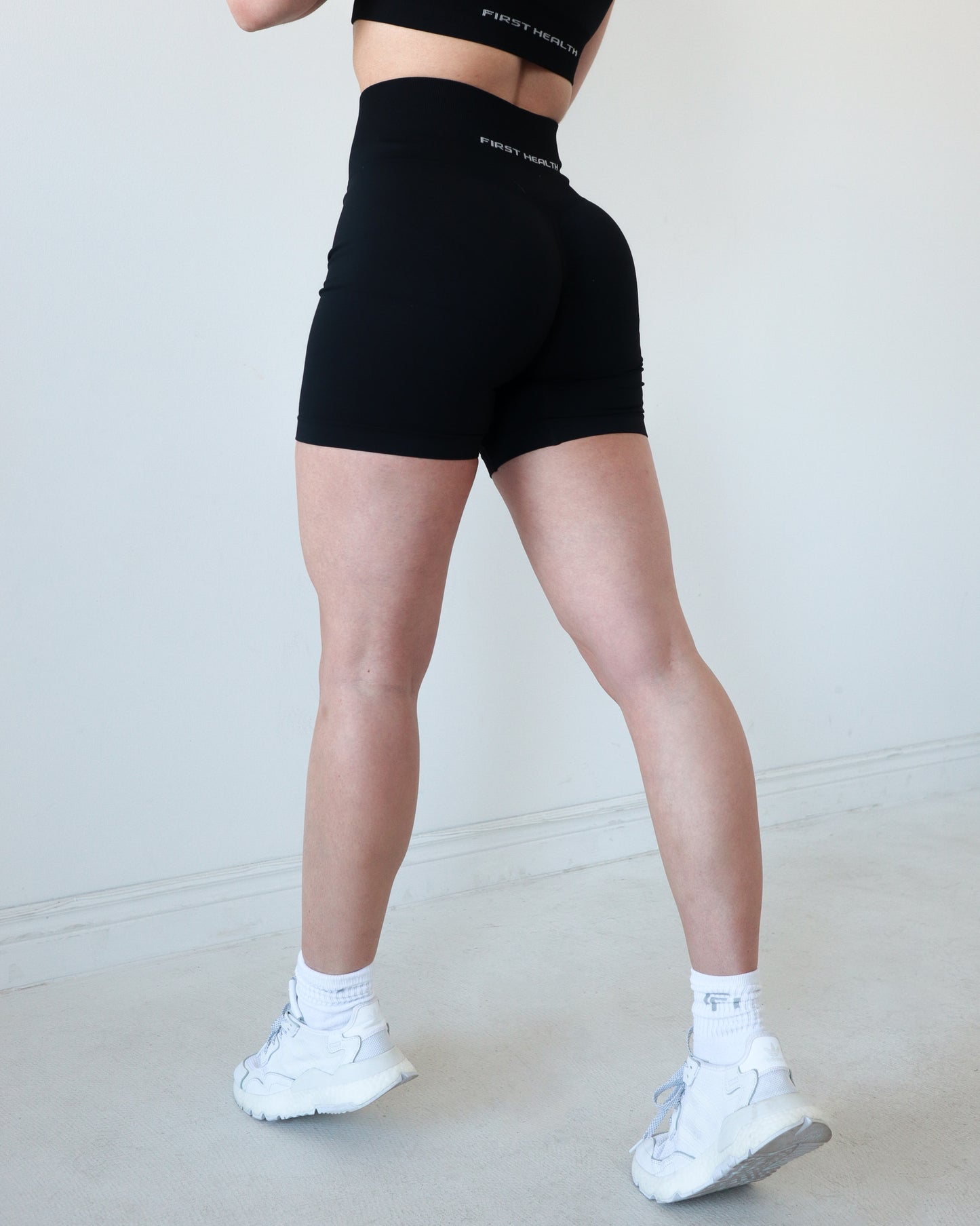 Enhance Biker Shorts 5” - Licorice